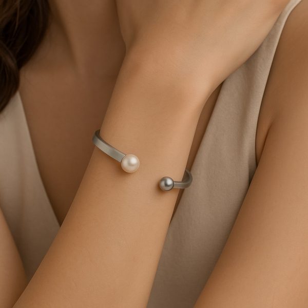 Selene Arc Bracelet - Image 2
